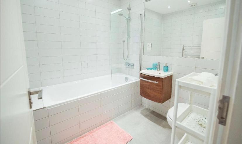 Splendid Euston Flat Apartment ลอนดอน ภายนอก รูปภาพ
